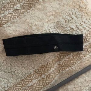 Black Lulu Headband